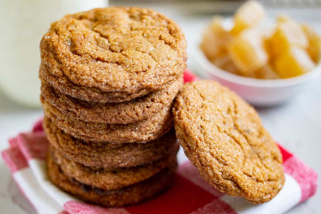 Gingersnap Cookies Cardamom And Coconut 7592